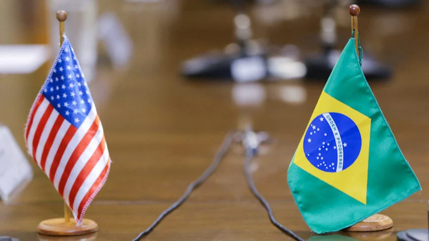 Comércio Brasil-EUA 2025 cresce 9,4% até abril